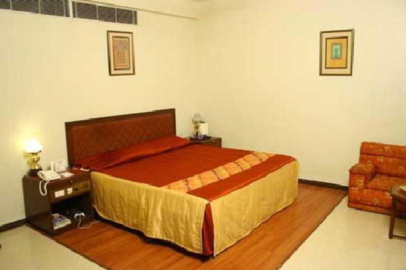 Hotel Amer Palace Bhopal Exterior foto