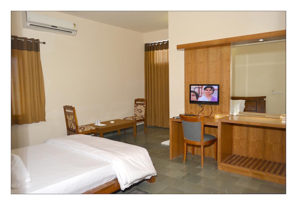 Hotel Amer Palace Bhopal Exterior foto