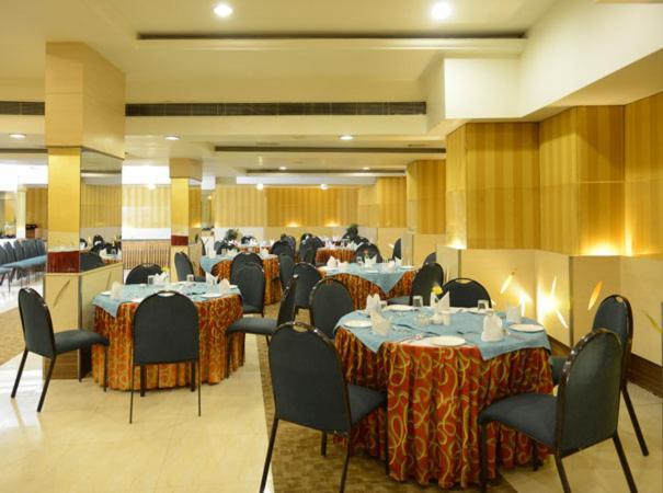 Hotel Amer Palace Bhopal Exterior foto